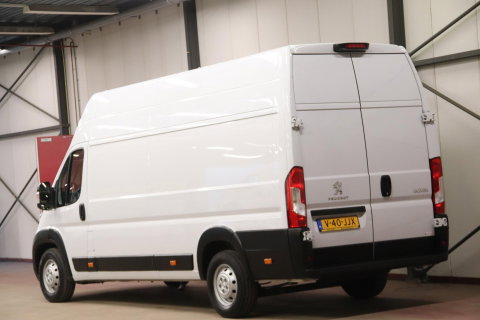 Peugeot Boxer 140PK L4H3 AIRCO CAMERA Peugeot Boxer 140PK L4H3 AIRCO CRUISE CONTROL