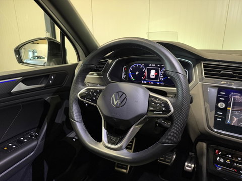 Volkswagen Tiguan 1.5 TSI R-Line Pano Head-up Trekhaak VOL!