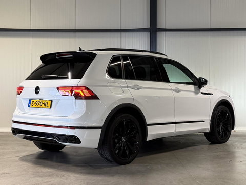 Volkswagen Tiguan 1.5 TSI R-Line Pano Head-up Trekhaak VOL!