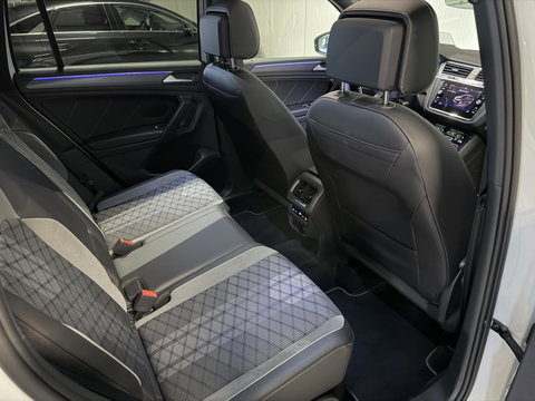 Volkswagen Tiguan 1.5 TSI R-Line Pano Head-up Trekhaak VOL!