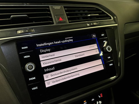 Volkswagen Tiguan 1.5 TSI R-Line Pano Head-up Trekhaak VOL!