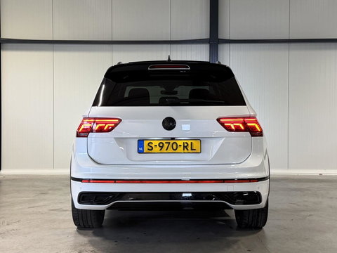 Volkswagen Tiguan 1.5 TSI R-Line Pano Head-up Trekhaak VOL!