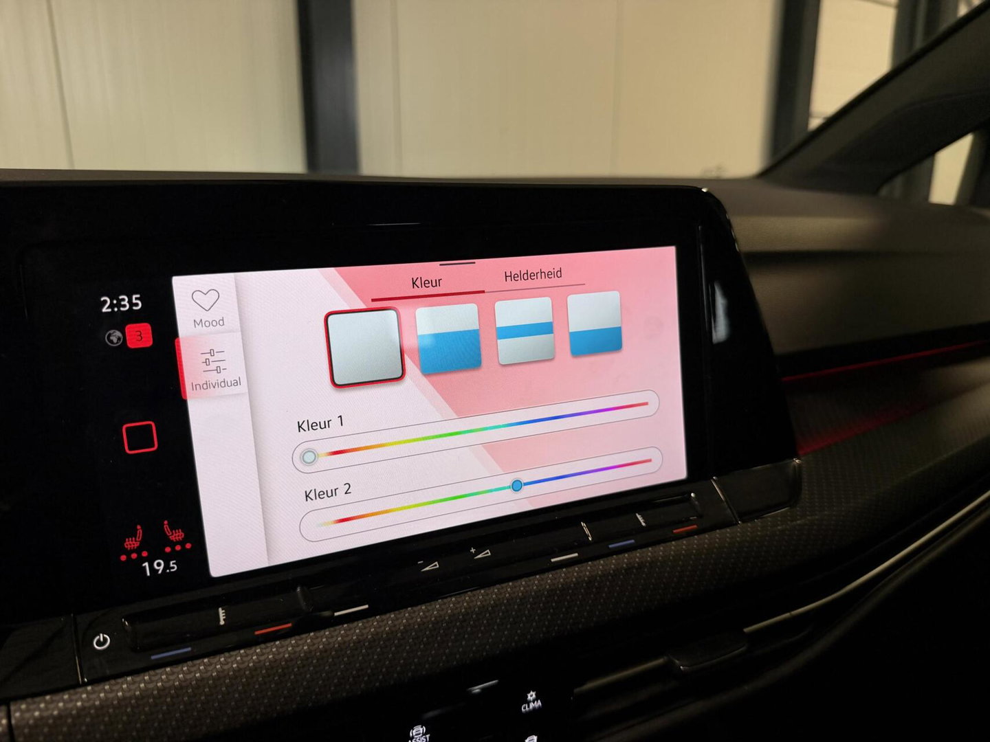 Volkswagen Golf 1.5 eTSI R-Line Pano Virtual Camera IQ Light