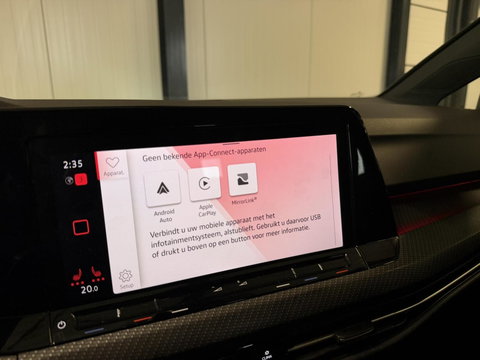 Volkswagen Golf 1.5 eTSI R-Line Pano Virtual Camera IQ Light