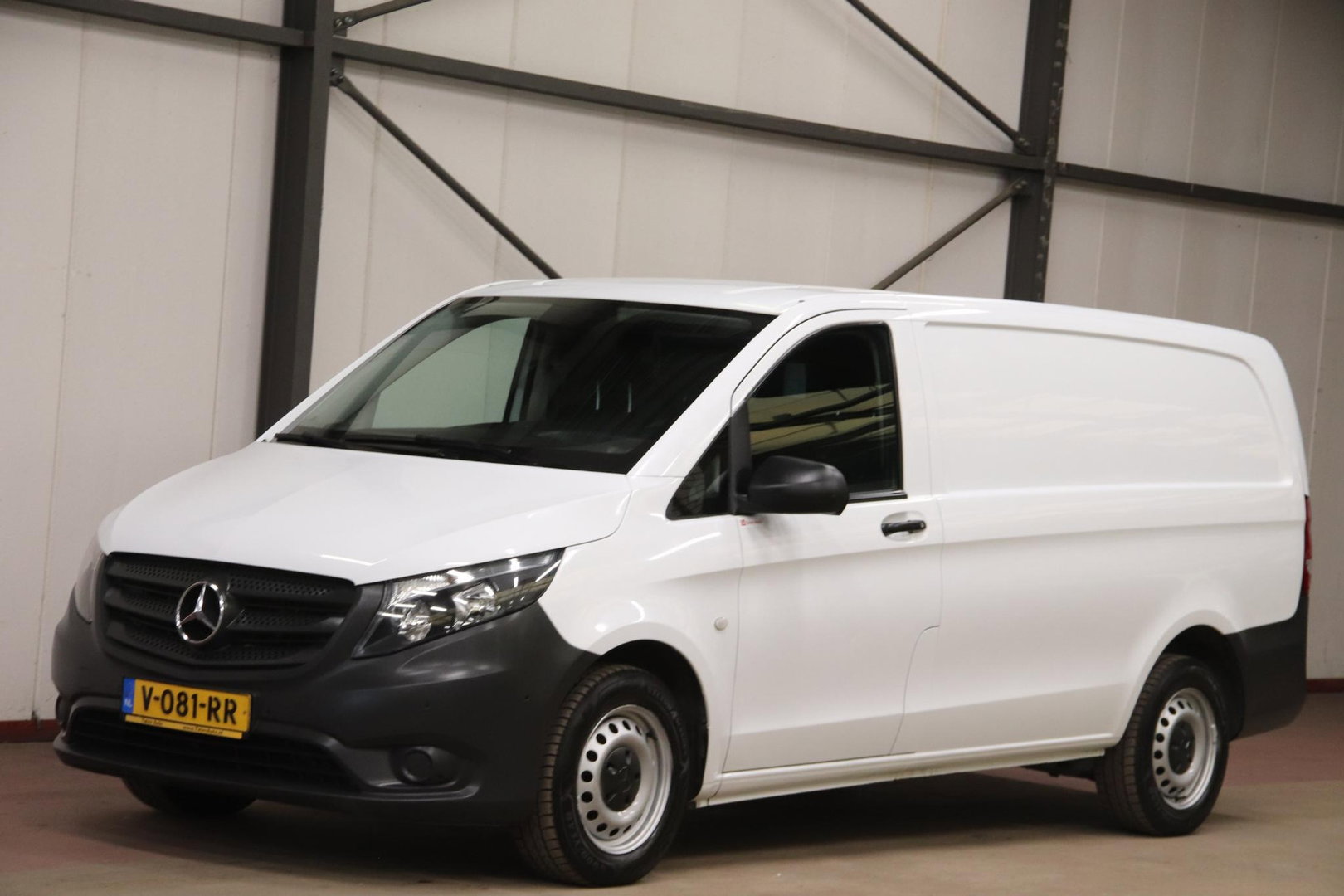 Mercedes-Benz Vito CDI LANG NAVI TREKHAAK Mercedes-Benz Vito CDI Lang NAVIGATIE TREKHAAK