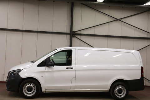 Mercedes-Benz Vito CDI LANG NAVI TREKHAAK Mercedes-Benz Vito CDI Lang NAVIGATIE TREKHAAK