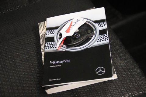 Mercedes-Benz Vito CDI LANG NAVI TREKHAAK Mercedes-Benz Vito CDI Lang NAVIGATIE TREKHAAK