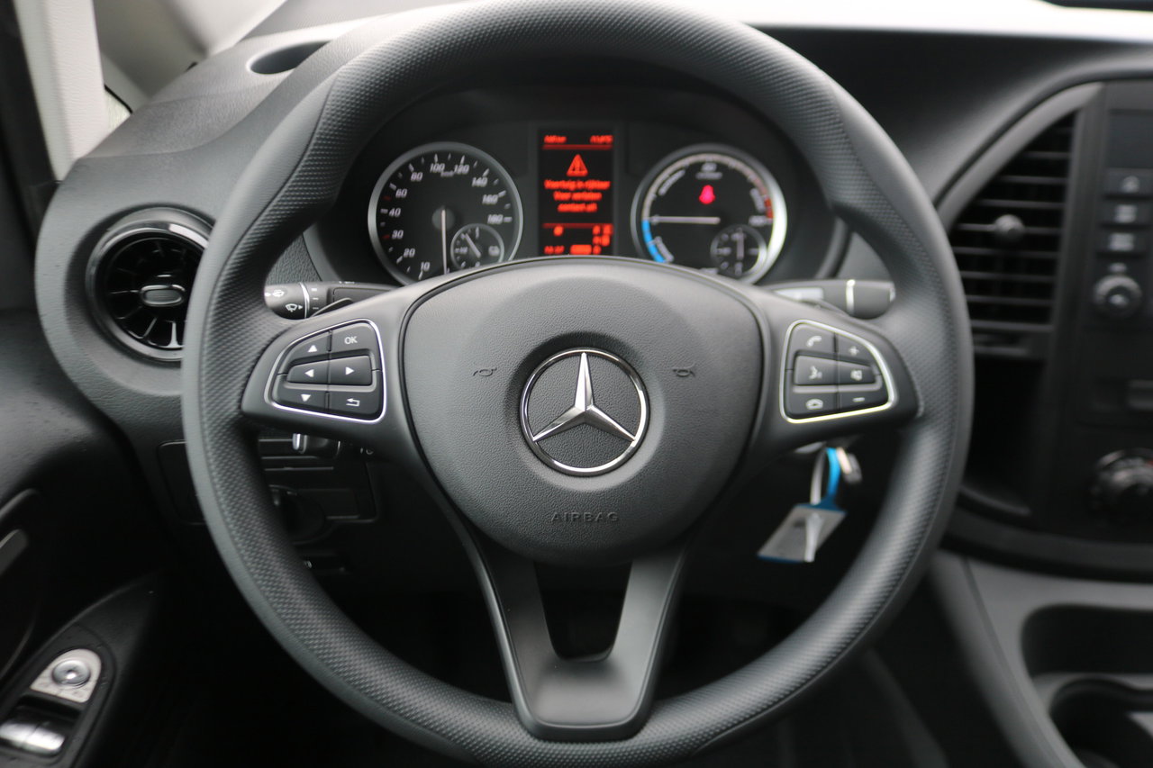 Mercedes-Benz eVito