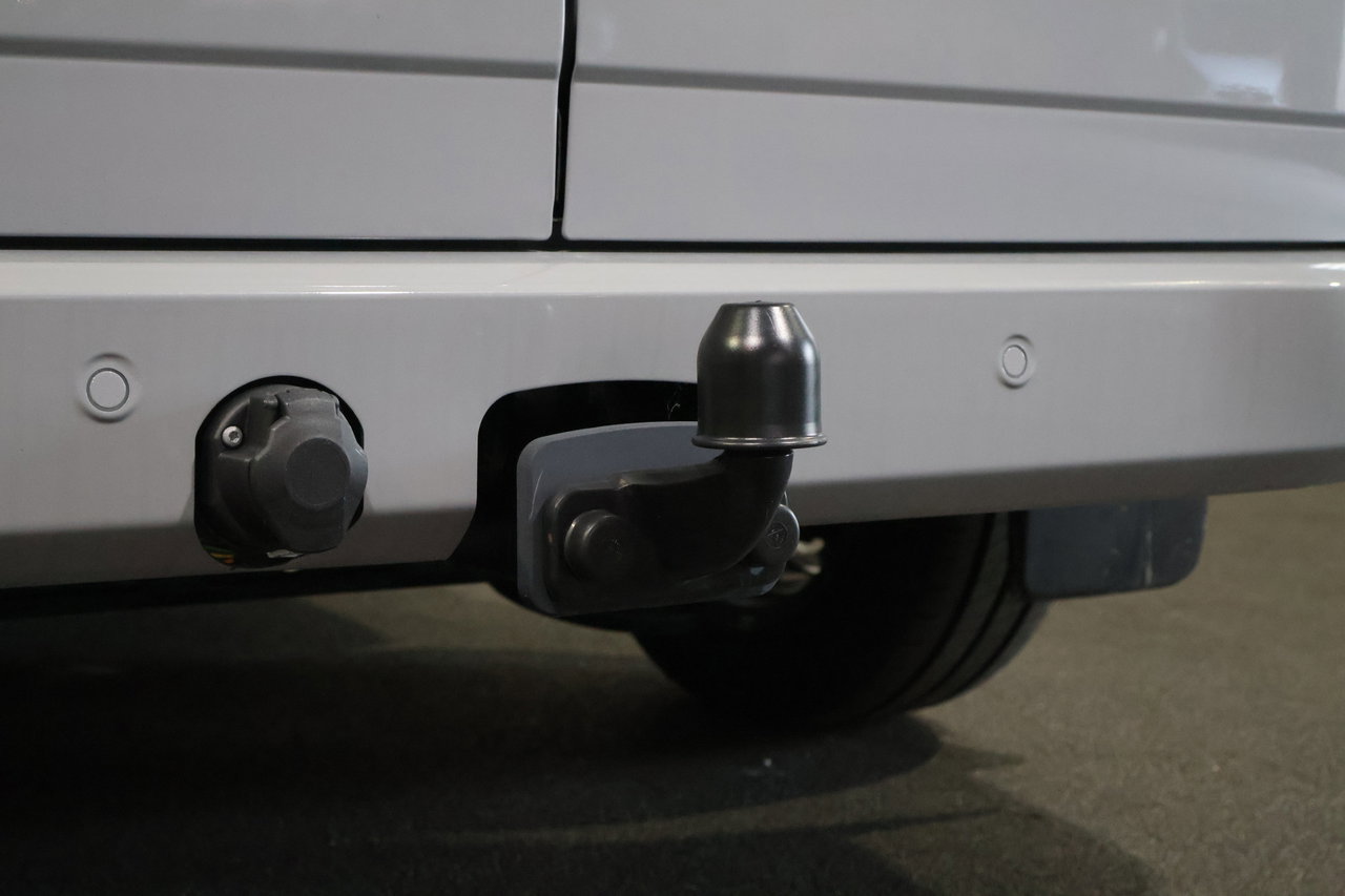 Ford E-Transit Custom