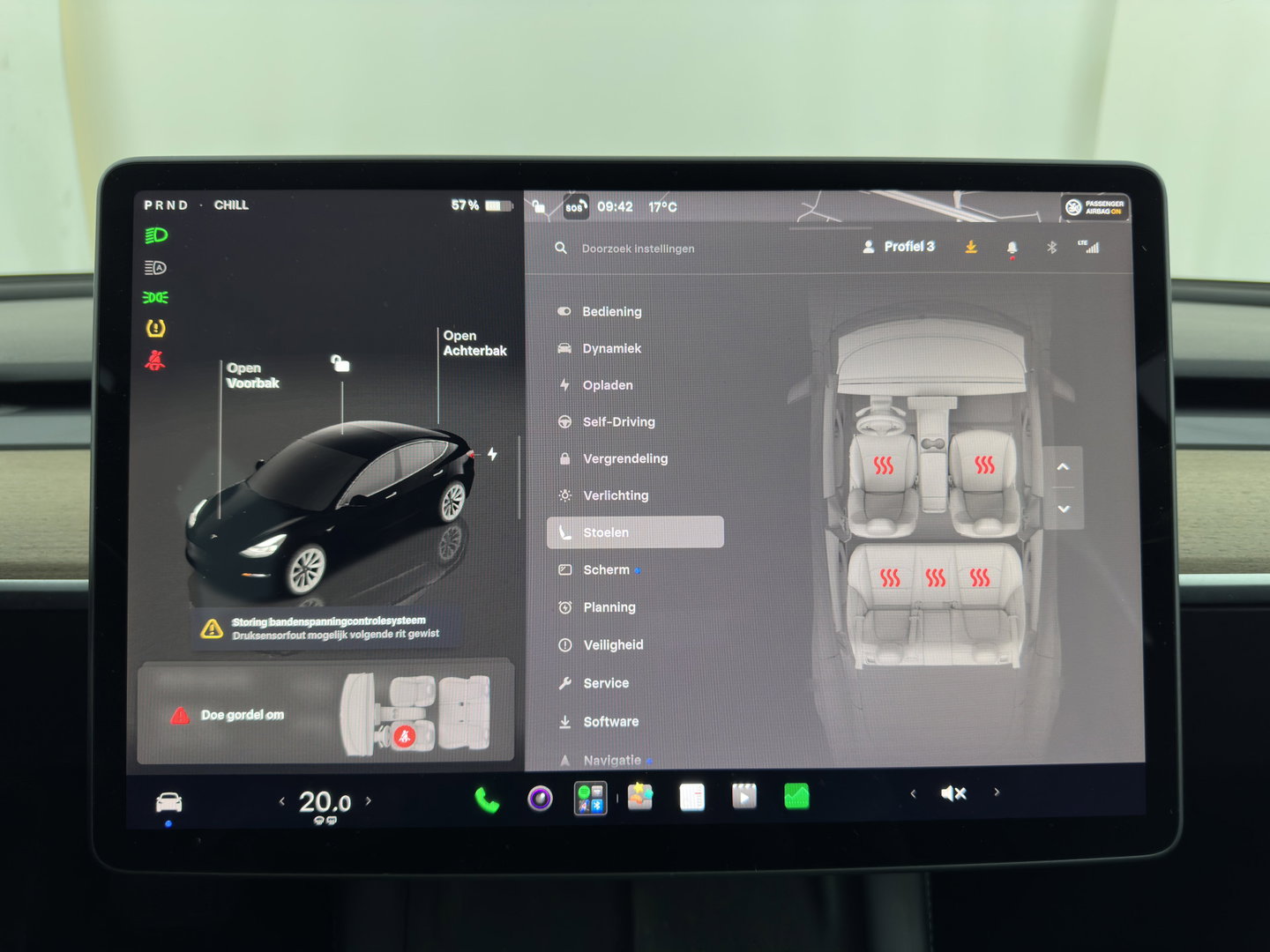 Tesla Model 3 RWD 60 kWh [ 3-Fase-11kW ] {SoH-88%} (INCL-BTW) Aut. *PANO | LEATHER | KEYLESS | FULL-LED | MEMORY-PACK | TOPVIEW | DAB | CARPLAY | DIGI-COCKPIT | LANE-ASSIST | HEATED-COMFORTSEATS | AUTOPILOT | 19"ALU*