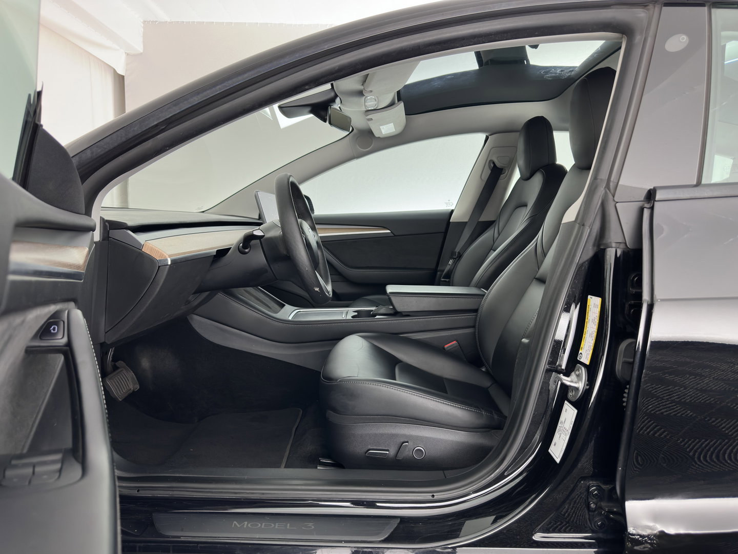 Tesla Model 3 RWD 60 kWh [ 3-Fase-11kW ] {SoH-88%} (INCL-BTW) Aut. *PANO | LEATHER | KEYLESS | FULL-LED | MEMORY-PACK | TOPVIEW | DAB | CARPLAY | DIGI-COCKPIT | LANE-ASSIST | HEATED-COMFORTSEATS | AUTOPILOT | 19"ALU*