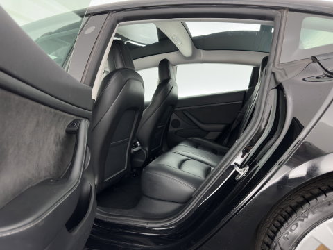 Tesla Model 3 RWD 60 kWh [ 3-Fase-11kW ] {SoH-88%} (INCL-BTW) Aut. *PANO | LEATHER | KEYLESS | FULL-LED | MEMORY-PACK | TOPVIEW | DAB | CARPLAY | DIGI-COCKPIT | LANE-ASSIST | HEATED-COMFORTSEATS | AUTOPILOT | 19"ALU*