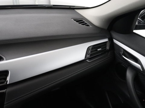 BMW X2 xDrive25e Executive | SOH 86,3% | Camera | Navigatie | Full LED | Park Assist | Climate control | Bluetooth | Cruise control | 18'' lichtmetalen velgen | PHEV | Plug In