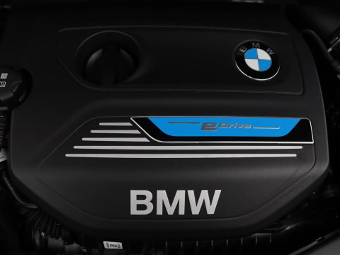 BMW X2 xDrive25e Executive | SOH 86,3% | Camera | Navigatie | Full LED | Park Assist | Climate control | Bluetooth | Cruise control | 18'' lichtmetalen velgen | PHEV | Plug In