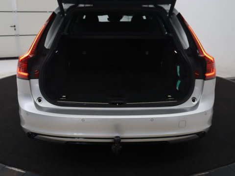 Volvo V90 2.0 B4 R-Design