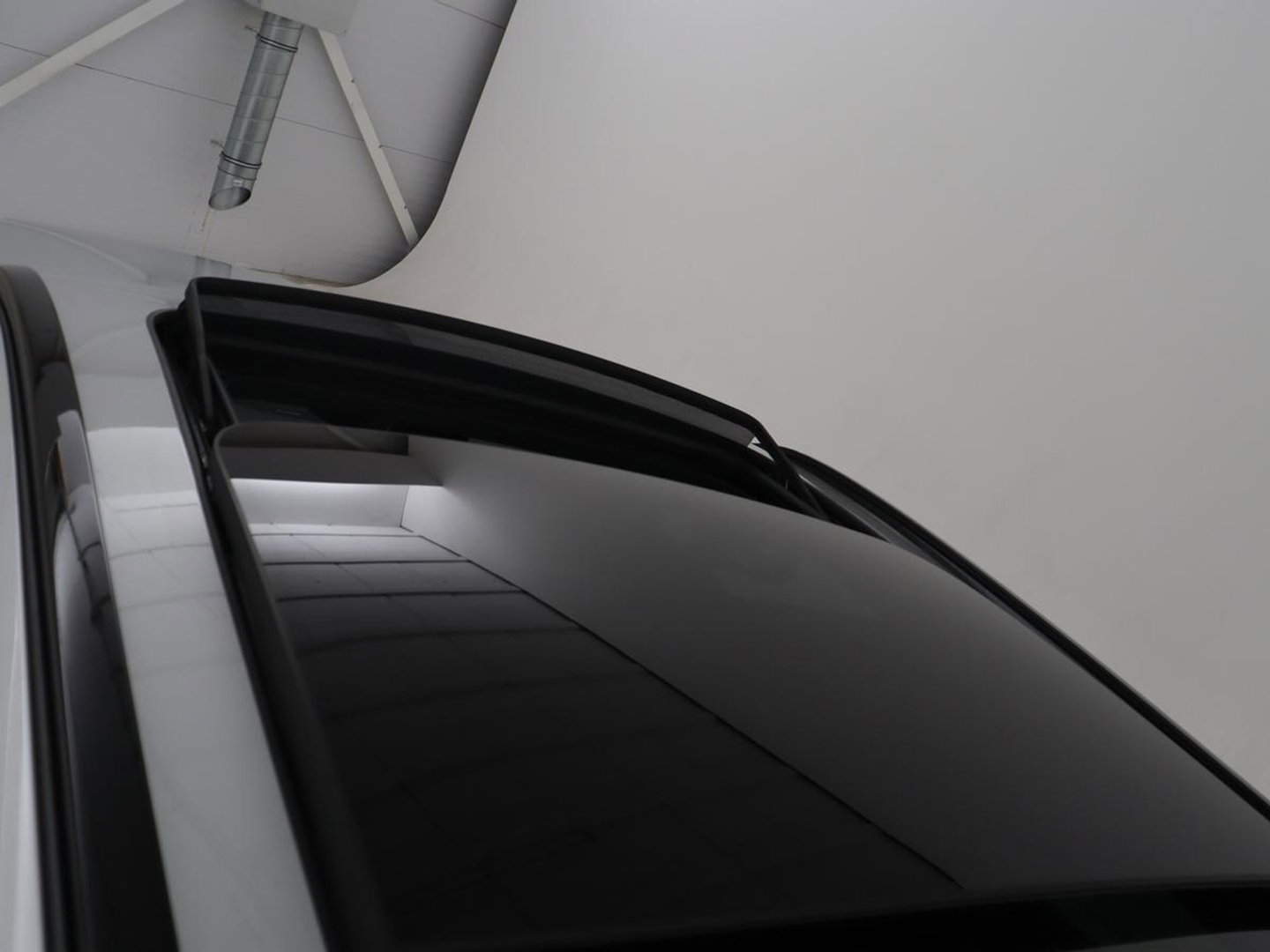 Volvo V90 2.0 B4 R-Design