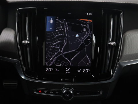 Volvo V90 2.0 B4 R-Design