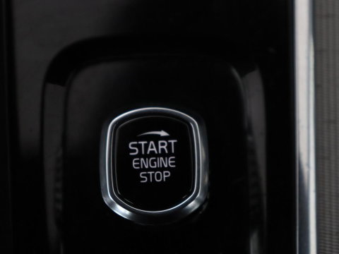 Volvo V90 2.0 B4 R-Design