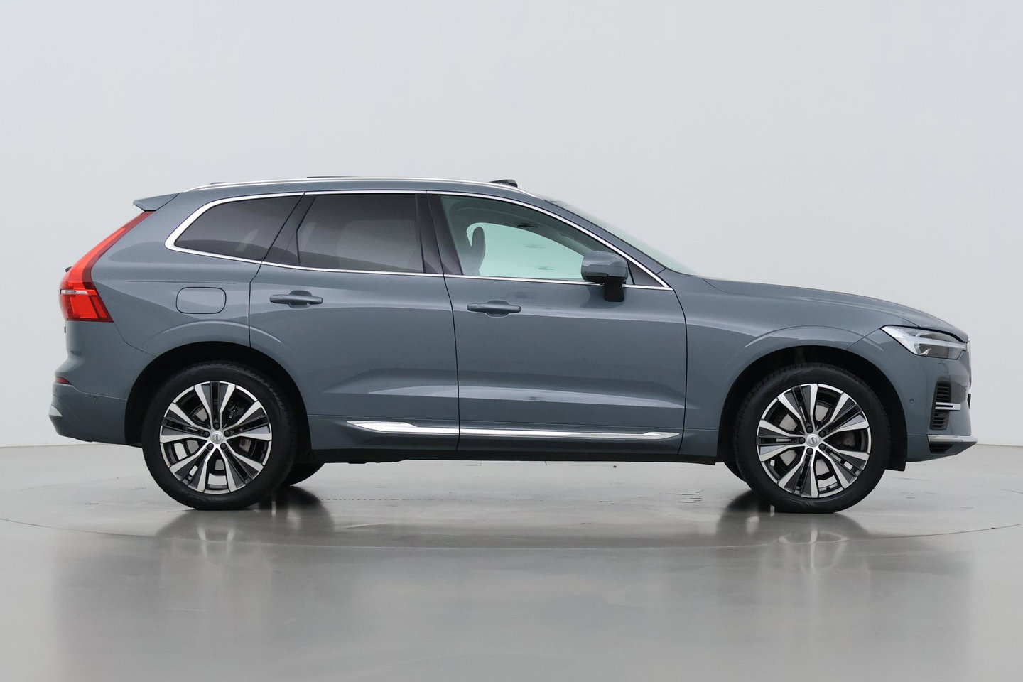 Volvo XC60 T6 Plug-in hybrid Inscription | Trekhaak | Panoramadak | Harman/Kardon | Head-up | Keyless