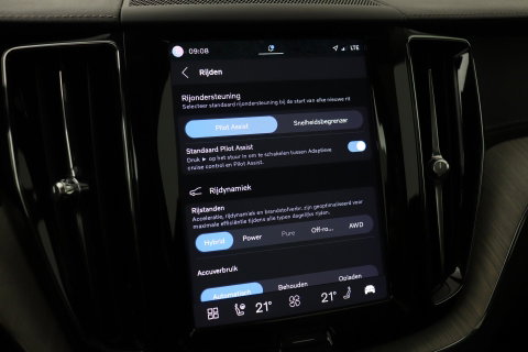 Volvo XC60 T6 Plug-in hybrid Inscription | Trekhaak | Panoramadak | Harman/Kardon | Head-up | Keyless