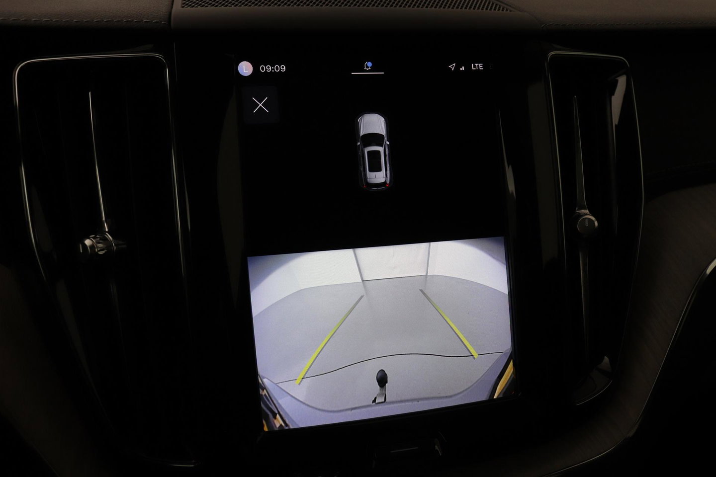 Volvo XC60 T6 Plug-in hybrid Inscription | Trekhaak | Panoramadak | Harman/Kardon | Head-up | Keyless