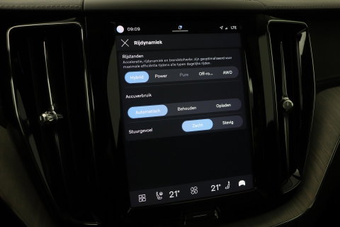 Volvo XC60 T6 Plug-in hybrid Inscription | Trekhaak | Panoramadak | Harman/Kardon | Head-up | Keyless