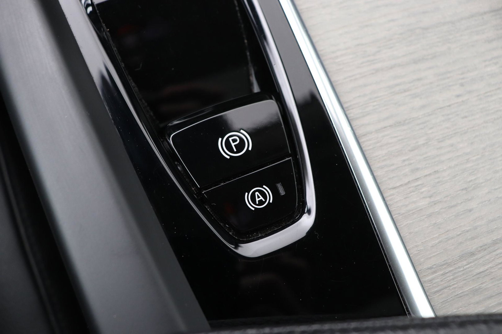 Volvo XC60 T6 Plug-in hybrid Inscription | Trekhaak | Panoramadak | Harman/Kardon | Head-up | Keyless