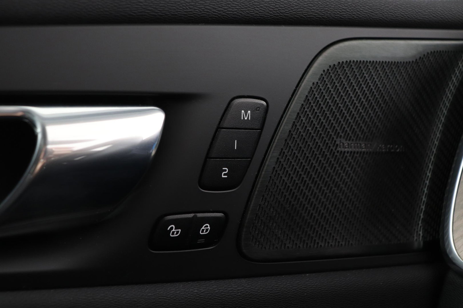 Volvo XC60 T6 Plug-in hybrid Inscription | Trekhaak | Panoramadak | Harman/Kardon | Head-up | Keyless