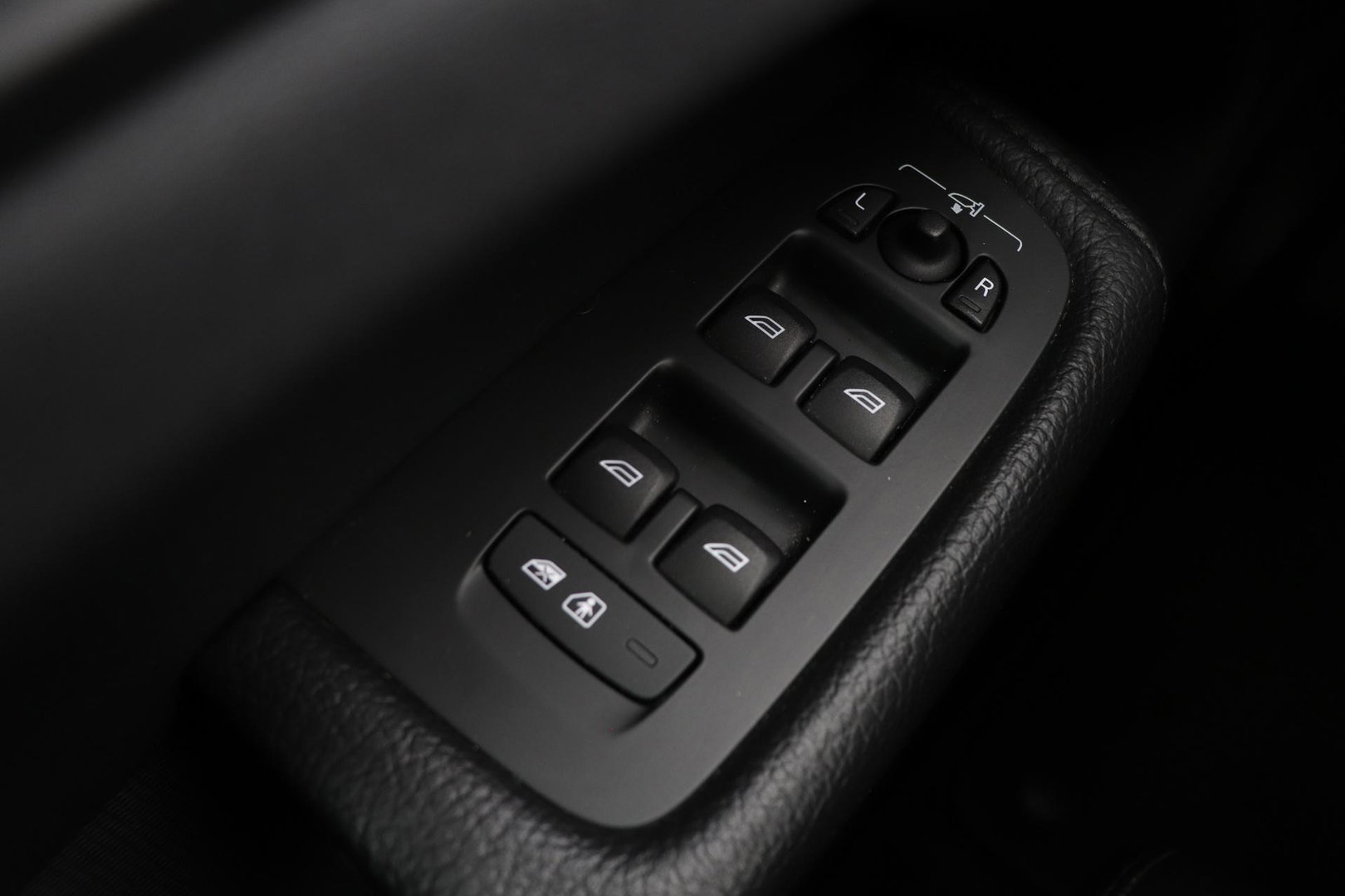 Volvo XC60 T6 Plug-in hybrid Inscription | Trekhaak | Panoramadak | Harman/Kardon | Head-up | Keyless