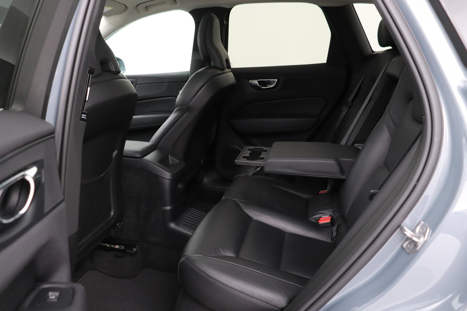 Volvo XC60 T6 Plug-in hybrid Inscription | Trekhaak | Panoramadak | Harman/Kardon | Head-up | Keyless