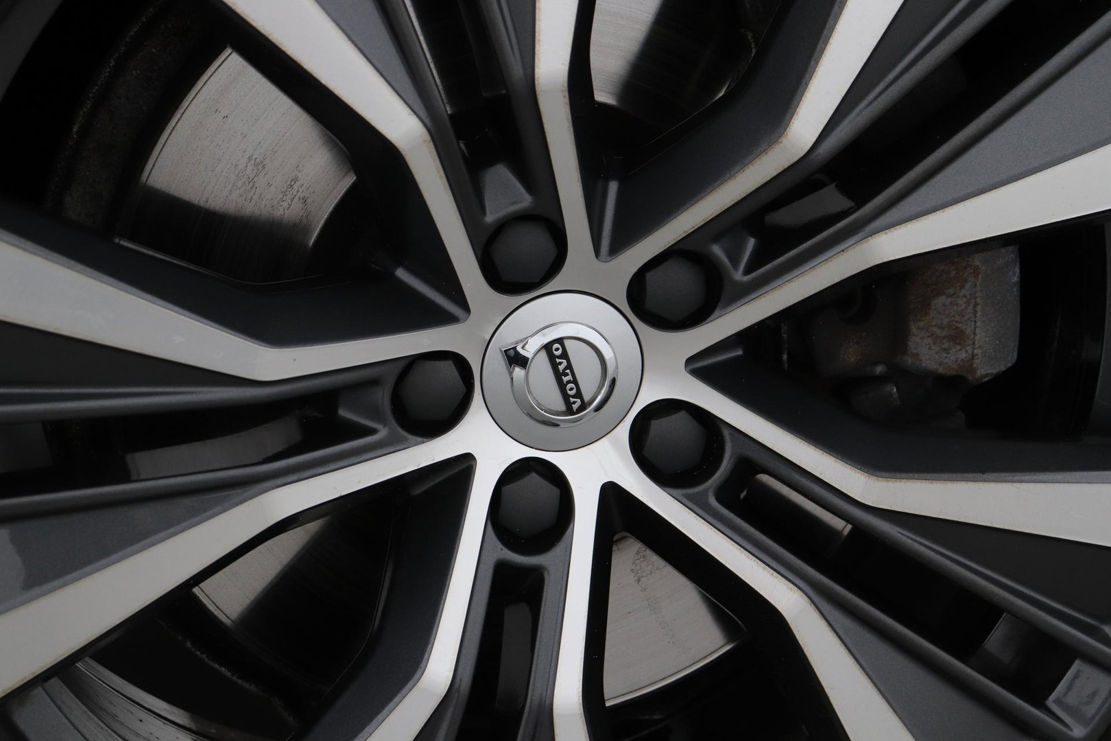 Volvo XC60 T6 Plug-in hybrid Inscription | Trekhaak | Panoramadak | Harman/Kardon | Head-up | Keyless