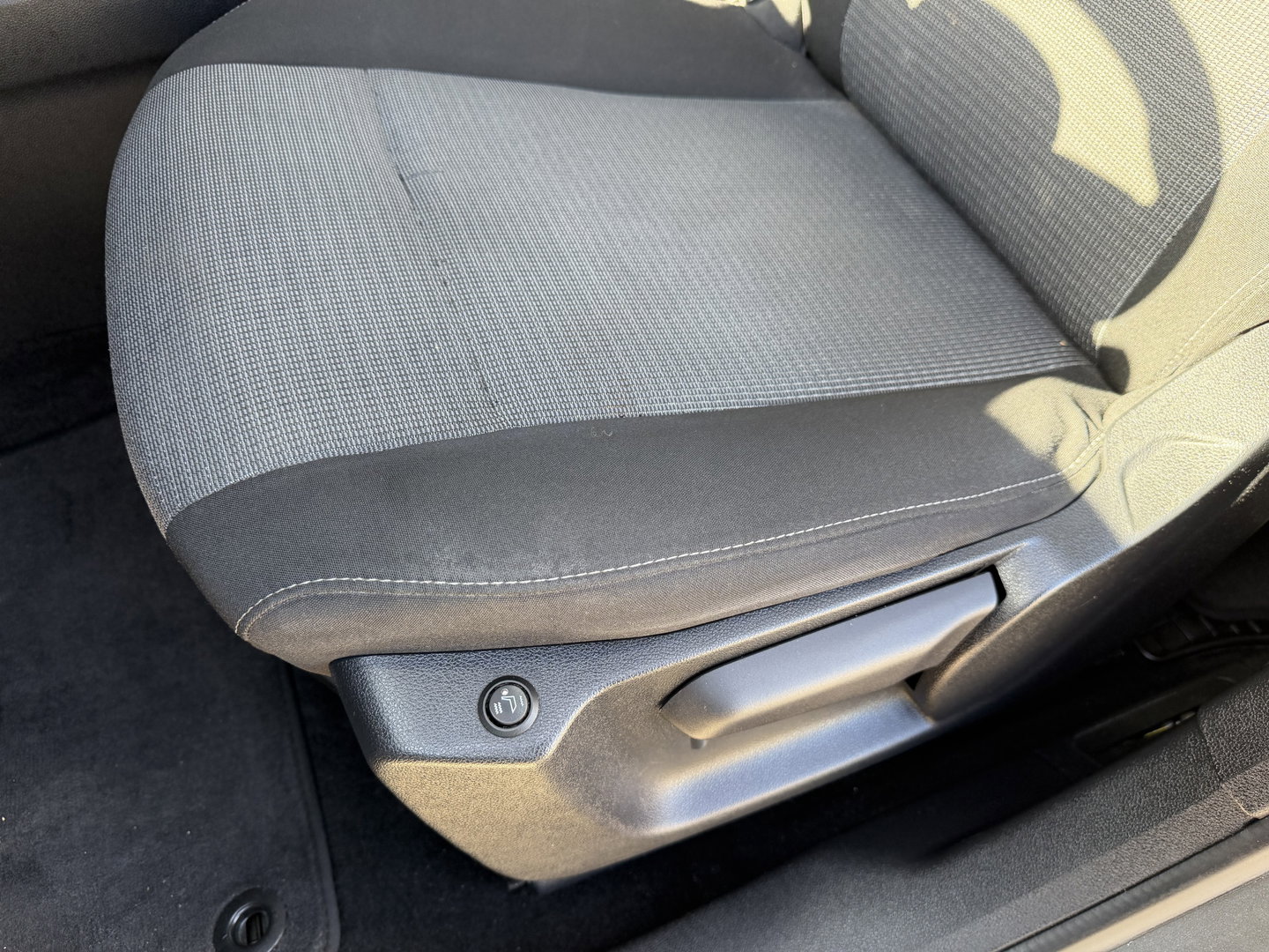 Toyota ProAce CITY Verso 1.2 Turbo 130pk Active Long 7 persoons / rolstoel lift / vaste prijs rijklaar € 24.950 marge / lease vanaf € 407 / automaat / camera / grijs metallic / dubbele schuifdeur / euro 6