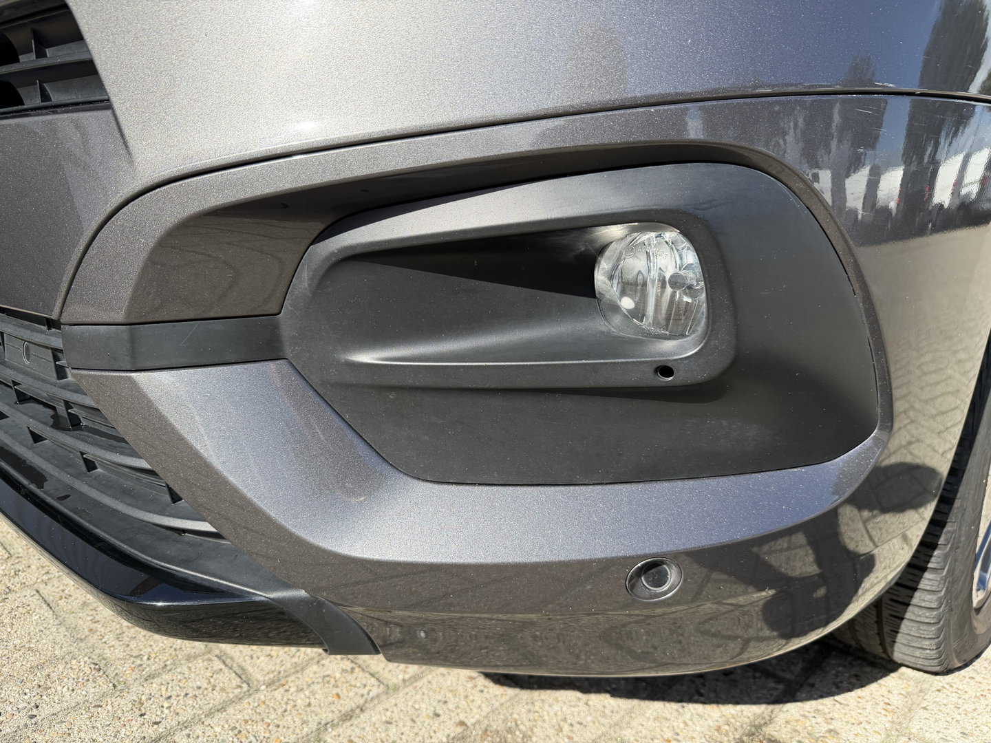 Toyota ProAce CITY Verso 1.2 Turbo 130pk Active Long 7 persoons / rolstoel lift / vaste prijs rijklaar € 24.950 marge / lease vanaf € 407 / automaat / camera / grijs metallic / dubbele schuifdeur / euro 6