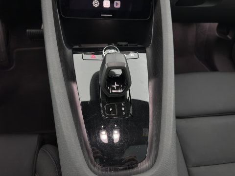 Polestar 2 Long Range Dual Motor 78 kWh [ 3-Fase-11kW] {SOH-88%} (INCL-BTW) Aut. *PANO | FULL-LED | MEMORY-PACK | CAMERA | KEYLESS | LANE-ASSIST | DIGI-COCKPIT | CARPLAY | DAB+ | HEATED-COMFORTSEATS | CRUISE | TOWBAR | 20''ALU*