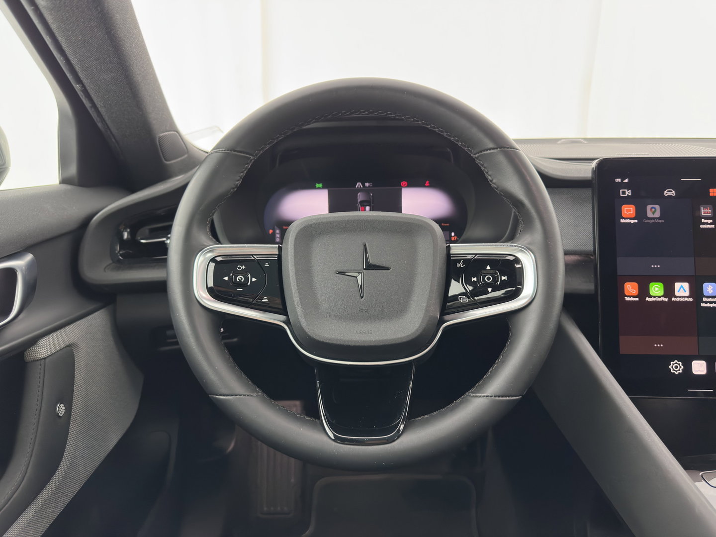 Polestar 2 Long Range Dual Motor 78 kWh [ 3-Fase-11kW] {SOH-88%} (INCL-BTW) Aut. *PANO | FULL-LED | MEMORY-PACK | CAMERA | KEYLESS | LANE-ASSIST | DIGI-COCKPIT | CARPLAY | DAB+ | HEATED-COMFORTSEATS | CRUISE | TOWBAR | 20''ALU*