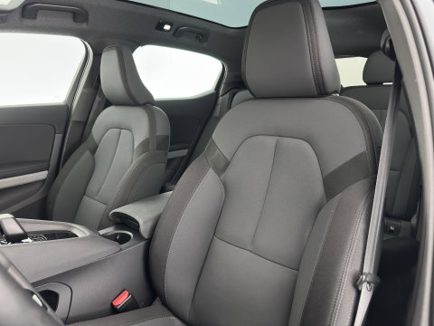 Polestar 2 Long Range Dual Motor 78 kWh [ 3-Fase-11kW] {SOH-88%} (INCL-BTW) Aut. *PANO | FULL-LED | MEMORY-PACK | CAMERA | KEYLESS | LANE-ASSIST | DIGI-COCKPIT | CARPLAY | DAB+ | HEATED-COMFORTSEATS | CRUISE | TOWBAR | 20''ALU*