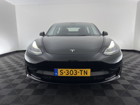 Tesla Model 3 RWD 60 kWh [ 3-Fase-11kW ] {SoH-88%} (INCL-BTW) Aut. *PANO | LEATHER | KEYLESS | FULL-LED | MEMORY-PACK | TOPVIEW | DAB | CARPLAY | DIGI-COCKPIT | LANE-ASSIST | HEATED-COMFORTSEATS | AUTOPILOT | 19"ALU*