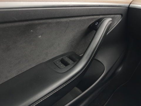 Tesla Model 3 RWD 60 kWh [ 3-Fase-11kW ] {SoH-88%} (INCL-BTW) Aut. *PANO | LEATHER | KEYLESS | FULL-LED | MEMORY-PACK | TOPVIEW | DAB | CARPLAY | DIGI-COCKPIT | LANE-ASSIST | HEATED-COMFORTSEATS | AUTOPILOT | 19"ALU*