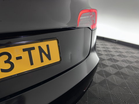 Tesla Model 3 RWD 60 kWh [ 3-Fase-11kW ] {SoH-88%} (INCL-BTW) Aut. *PANO | LEATHER | KEYLESS | FULL-LED | MEMORY-PACK | TOPVIEW | DAB | CARPLAY | DIGI-COCKPIT | LANE-ASSIST | HEATED-COMFORTSEATS | AUTOPILOT | 19"ALU*