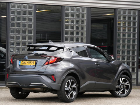 Toyota C-HR 2.0 HYBRID 185PK/ PDC V+A/ BLINDSPOT/ WINTER PAKKET/ ALL-SEASON BANDEN
