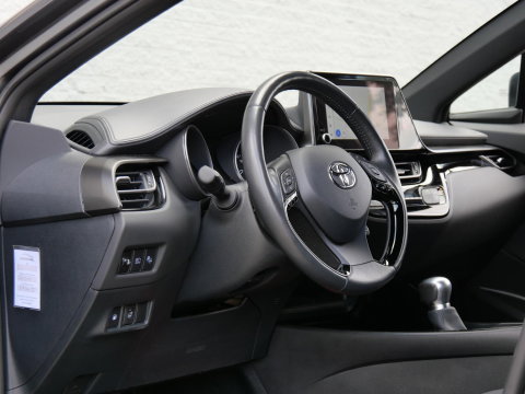 Toyota C-HR 2.0 HYBRID 185PK/ PDC V+A/ BLINDSPOT/ WINTER PAKKET/ ALL-SEASON BANDEN