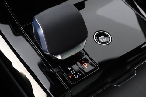 Land Rover Range Rover Sport 3.0 P550e Autobiography PHEV | Performance-voorstoelen | Black Pack | Massage | Meridian Surround | Koelbox | ClearSight | Trekhaak | 23 Inch