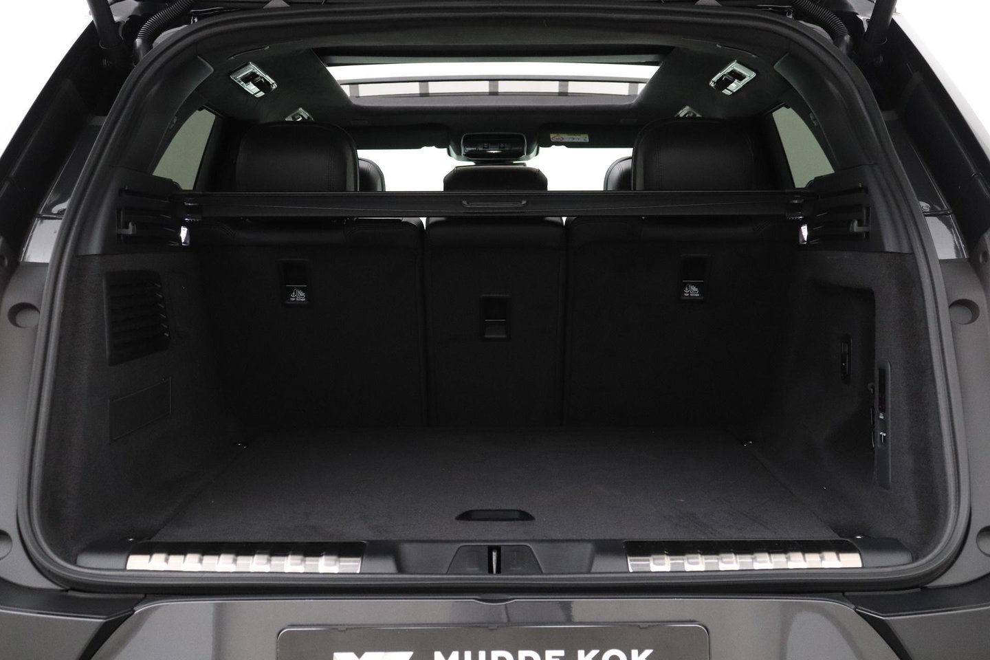 Land Rover Range Rover Sport 3.0 P550e Autobiography PHEV | Performance-voorstoelen | Black Pack | Massage | Meridian Surround | Koelbox | ClearSight | Trekhaak | 23 Inch