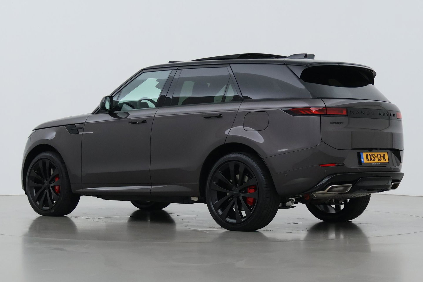 Land Rover Range Rover Sport 3.0 P550e Autobiography PHEV | Performance-voorstoelen | Black Pack | Massage | Meridian Surround | Koelbox | ClearSight | Trekhaak | 23 Inch