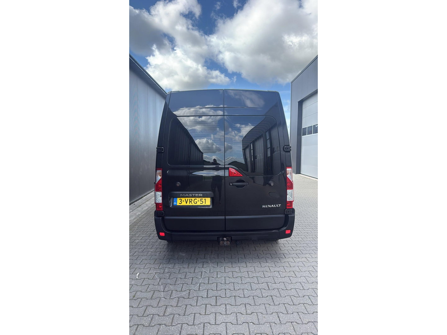 Renault Master T35 2.3 dCi L2H2 AIRCO ZWART