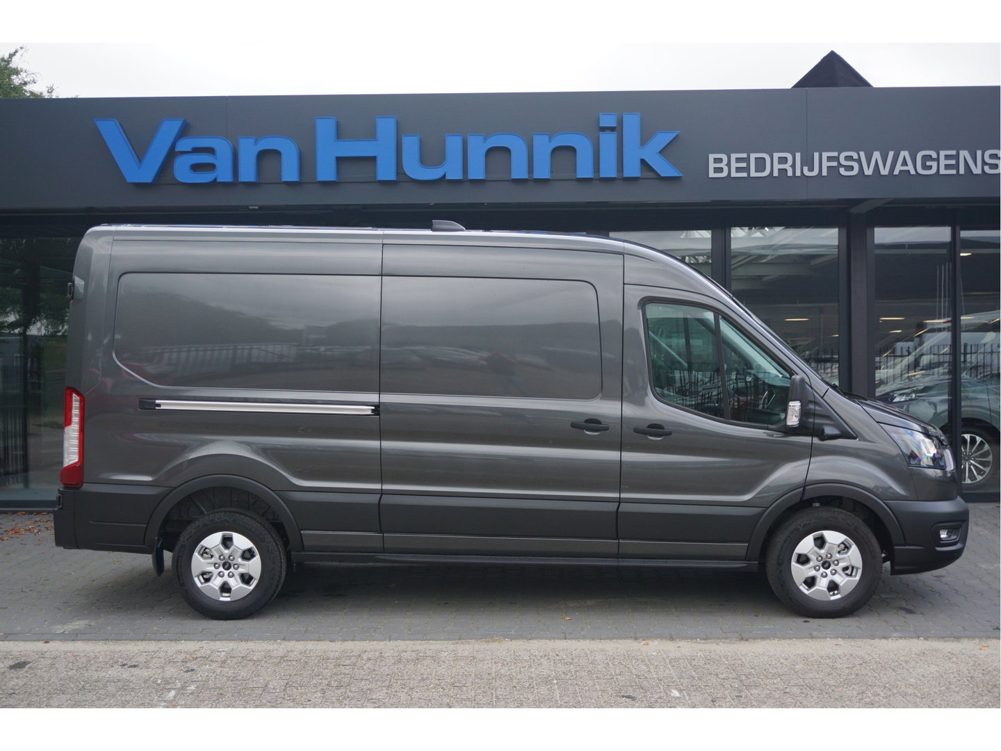 Ford Transit 350L 130PK AUT L3H2 BPM VRIJ!! Sync4 Navi, 360 Camera, LM Velg, Trekhaak!! NR. A99
