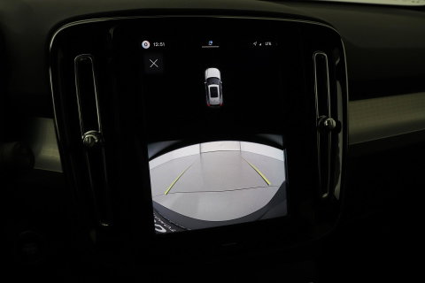 Volvo XC40 2.0 B3 Plus Black Edition | Harman/Kardon | Pilot Assist | Camera | BLIS | Memory | Stoel+Stuurverwarming | Keyless | ACC | 20 Inch