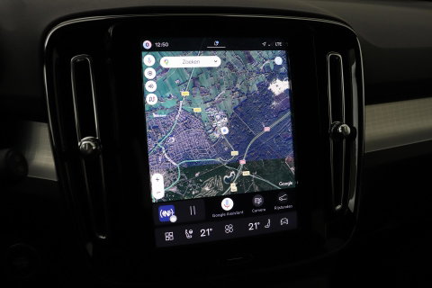 Volvo XC40 2.0 B3 Plus Black Edition | Harman/Kardon | Pilot Assist | Camera | BLIS | Memory | Stoel+Stuurverwarming | Keyless | ACC | 20 Inch