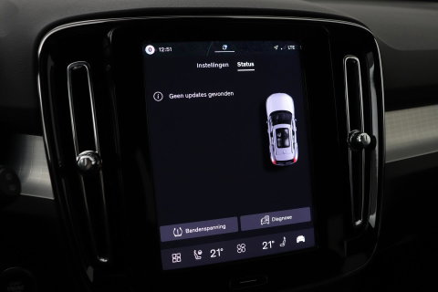 Volvo XC40 2.0 B3 Plus Black Edition | Harman/Kardon | Pilot Assist | Camera | BLIS | Memory | Stoel+Stuurverwarming | Keyless | ACC | 20 Inch