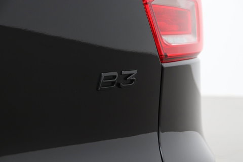 Volvo XC40 2.0 B3 Plus Black Edition | Harman/Kardon | Pilot Assist | Camera | BLIS | Memory | Stoel+Stuurverwarming | Keyless | ACC | 20 Inch